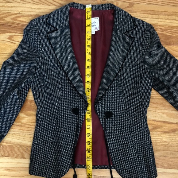 Nanette Lepore Black Tweed Jacket Skirt Suit Set size 2 - Picture 14 of 16